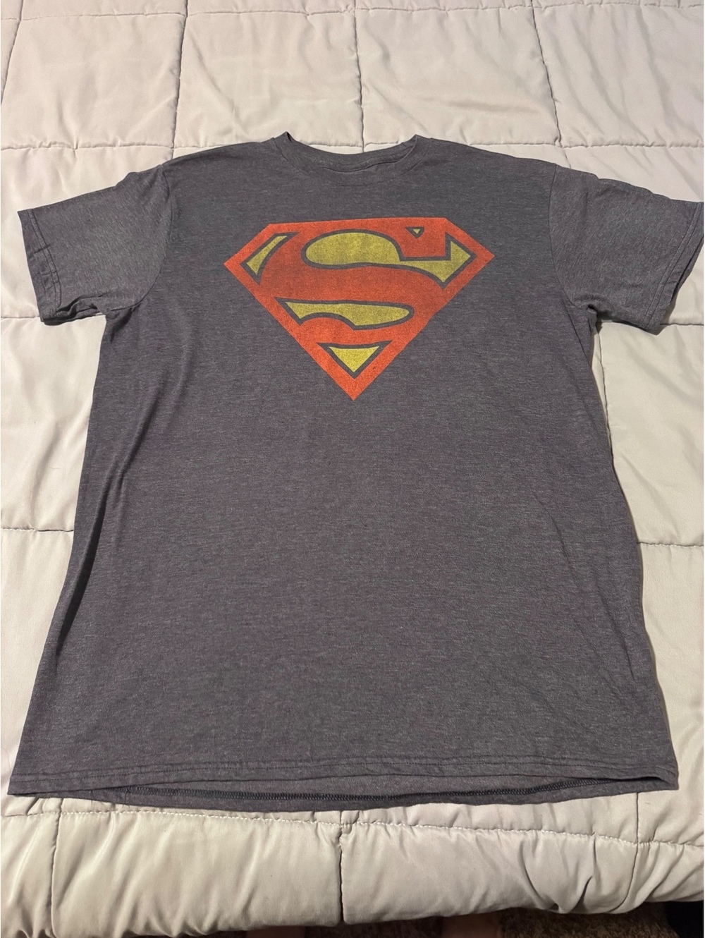 Superman Logo Graphic T Shirt Men’s Large Gray Distressed DC Comics Superhero